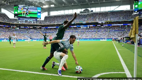 罗马意甲赛场力克拉齐奥，2-0逆袭跃居联赛第4，曼奇尼双响惊现红牌冲突